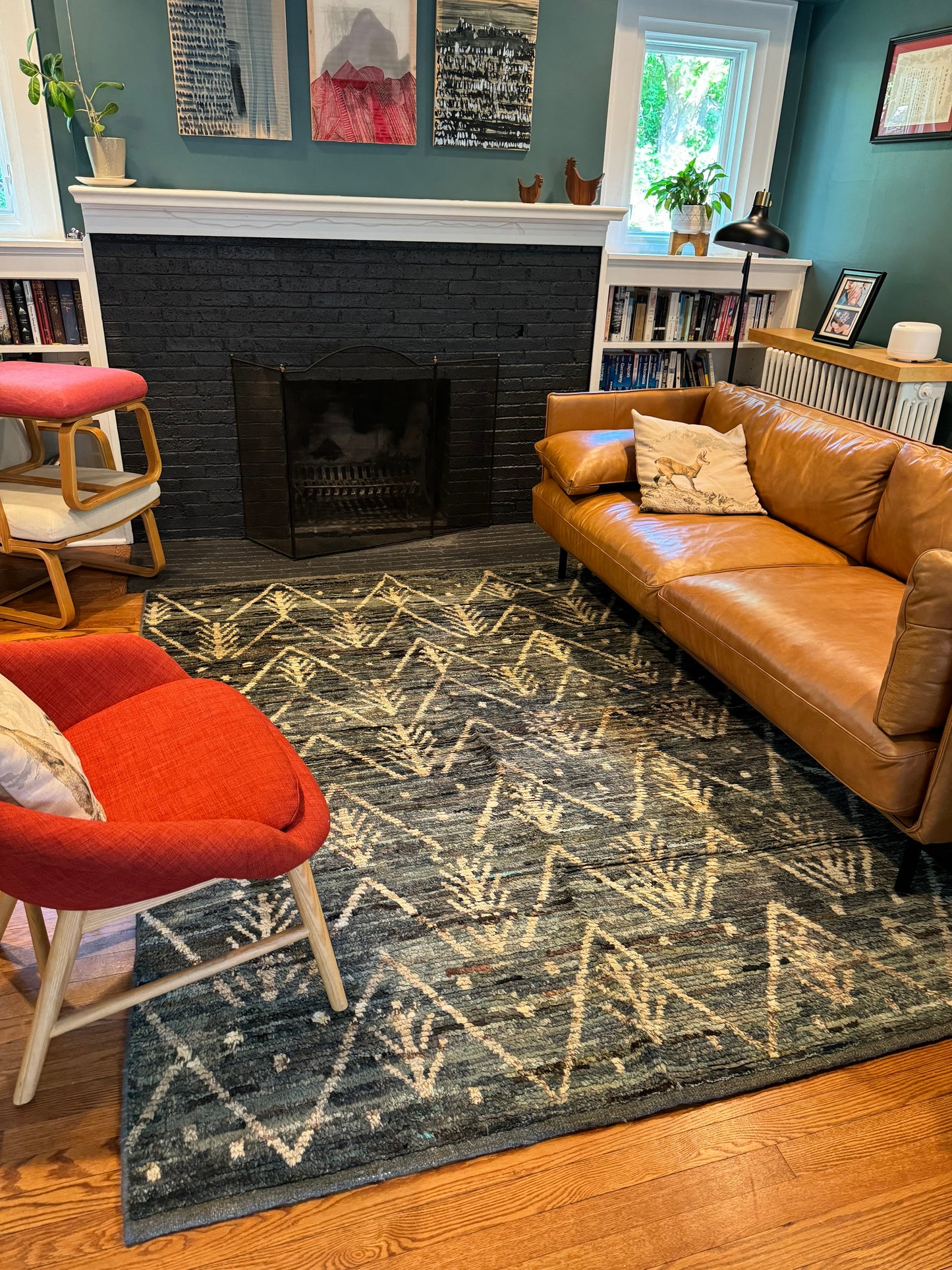 Handwoven 8x5.9 ft Gabba Rug - Artistic Expression