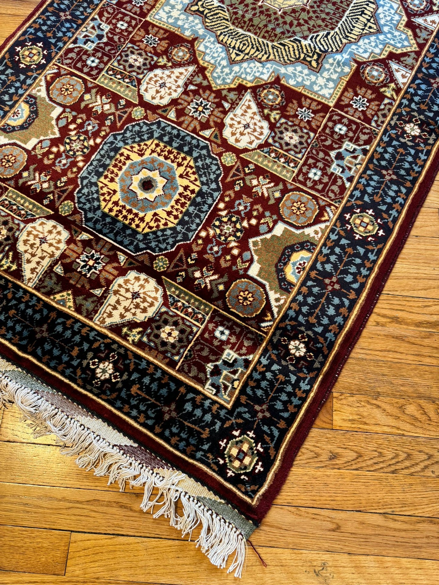 Elegant Mamlook Runner Rug - 9.6x2.6 ft
