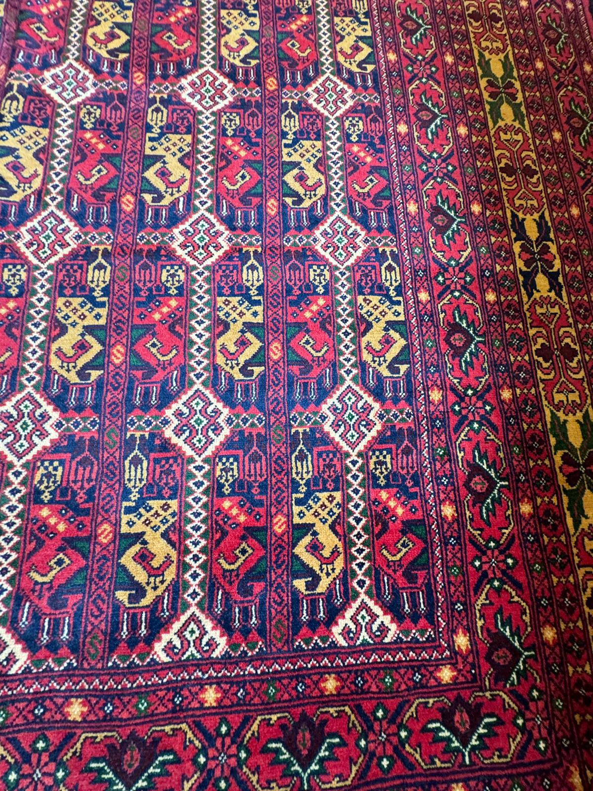 Handknotted Area Rug