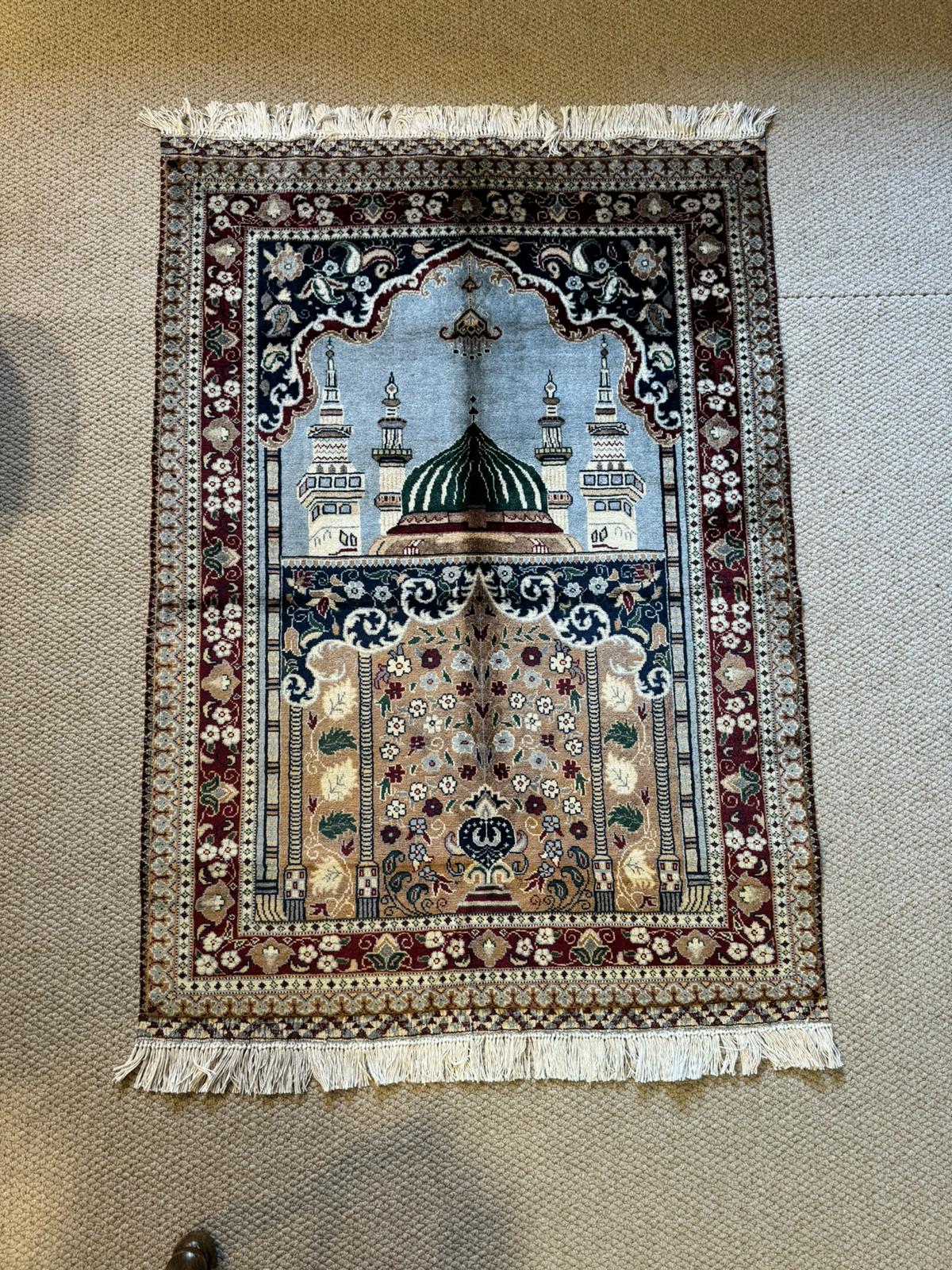 Mazar Sharif Handwoven Prayer Rug (4.3 x 2.7 ft)