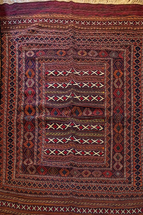 Traditional Laghari Kilim Rug (6 x 4.6 ft)