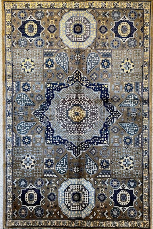 Regal Mamlook Aqcha Handwoven Rug (5 x 3.3 ft)