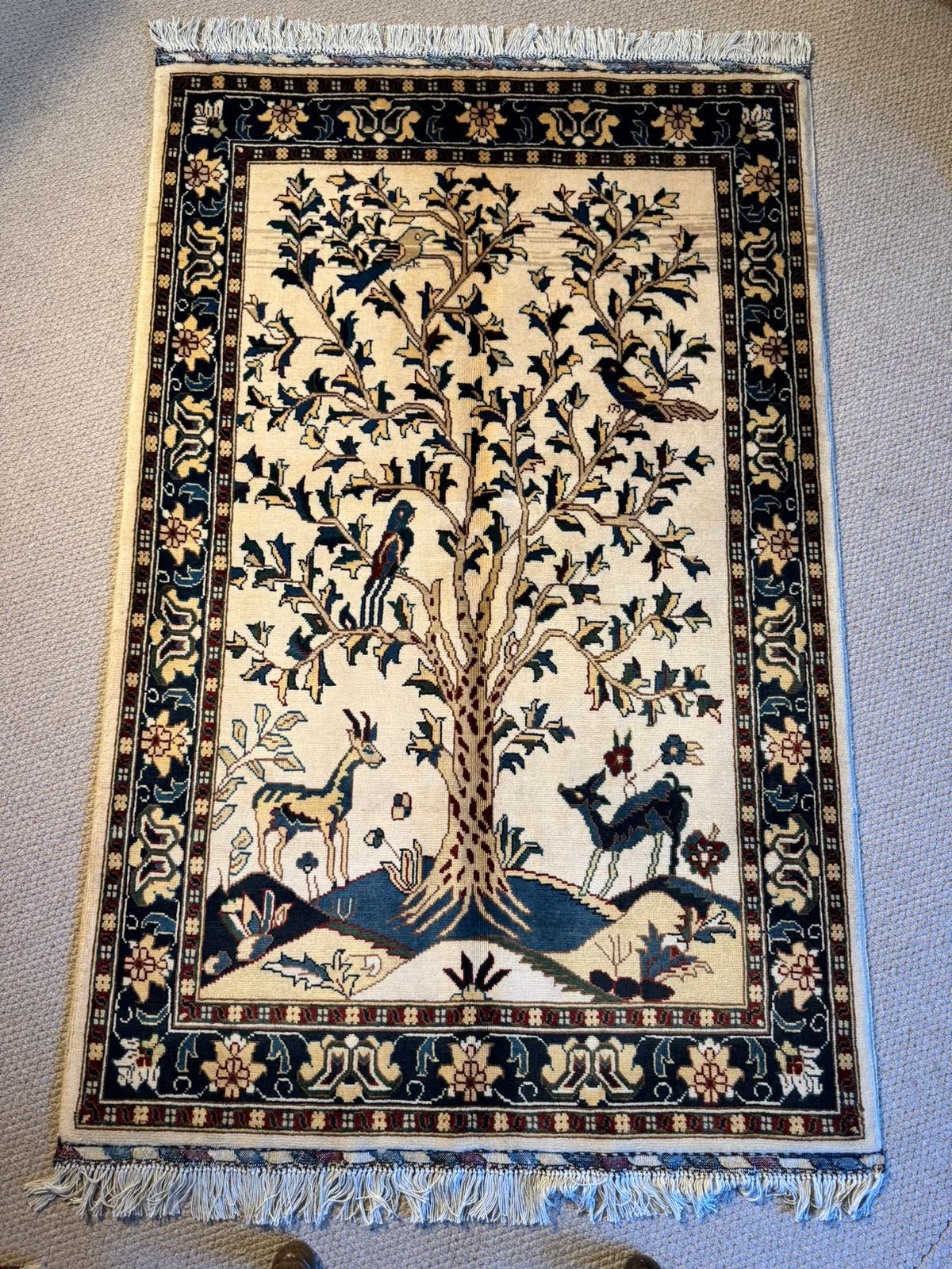 Hand-Knotted Tree of Life Rug - White(5 x 3.3 ft)